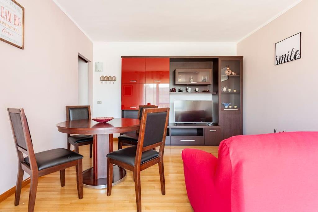 Elegante Suite Adiacente Metro, Wifi Netflix Bussero Εξωτερικό φωτογραφία