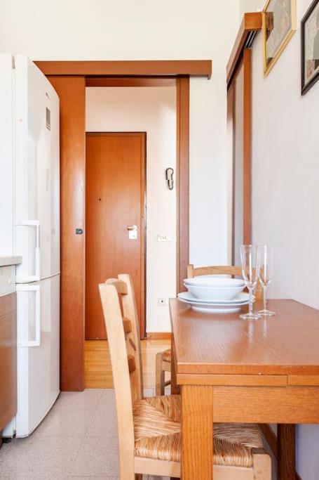 Elegante Suite Adiacente Metro, Wifi Netflix Bussero Εξωτερικό φωτογραφία
