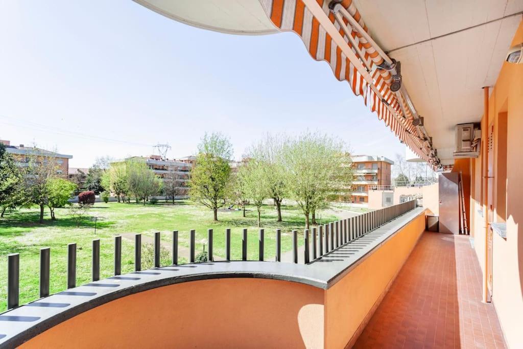 Elegante Suite Adiacente Metro, Wifi Netflix Bussero Εξωτερικό φωτογραφία